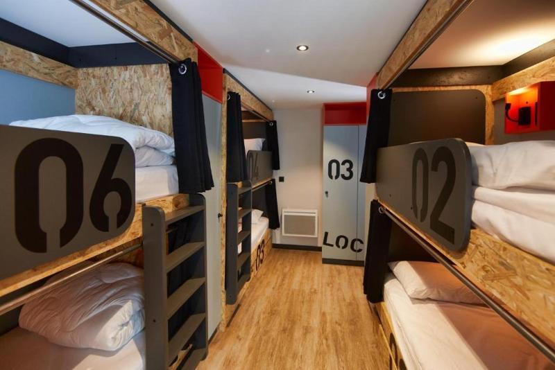 Moontain Hostel Oz ภายนอก รูปภาพ